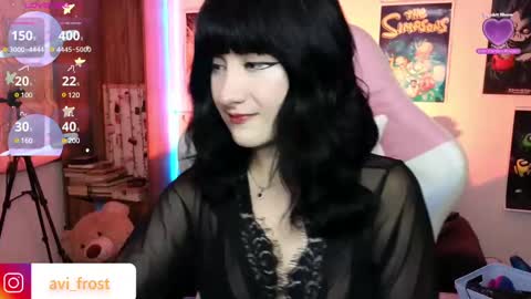 Snapshot of avi_frost chatting on 02/14/25, 07:28 Saraaaa independent model 3 online show from 02/14/25, 07:28