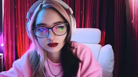 Avriel online show from 02/15/25, 02:47