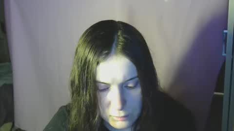 avialenne online show from 04/25/26, 07:33