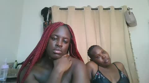 Snapshot of avian_babe1 chatting on 07/02/26, 03:23 avian_babe1 online show from 07/02/26, 03:23