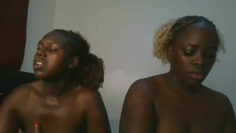 Snapshot of avian_babe1 chatting on 07/19/26, 10:41 avian_babe1 online show from 07/19/26, 10:41