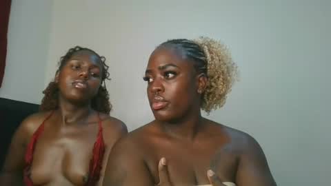 Snapshot of avian_babe1 chatting on 07/20/26, 10:45 avian_babe1 online show from 07/20/26, 10:45