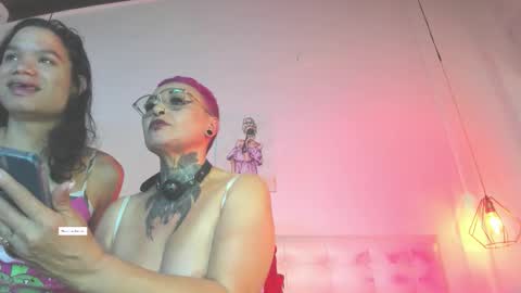 Avilyn online show from 11/02/25, 11:34