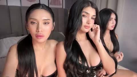 Snapshot of avimiller chatting on 09/20/25, 05:47 avimiller online show from 09/20/25, 05:47