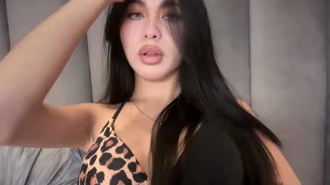 avimiller online show from 02/02/26, 12:15