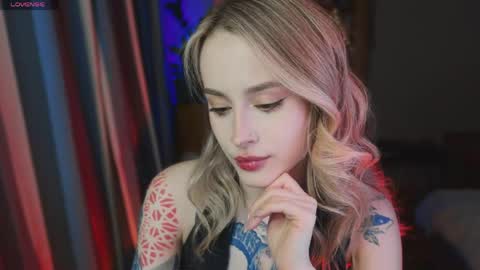 Snapshot of aviva_faith chatting on 04/28/26, 08:03 Aviva online show from 04/28/26, 08:03
