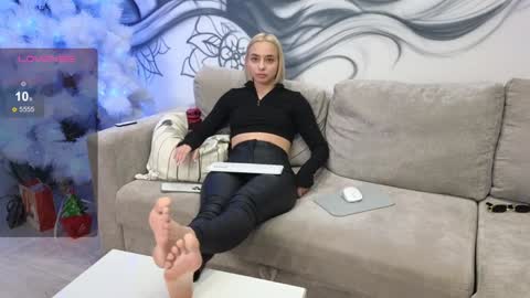 Goddess Avrora online show from 12/27/24, 03:15