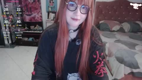 Snapshot of avril2809 chatting on 11/21/25, 03:27 Abril online show from 11/21/25, 03:27