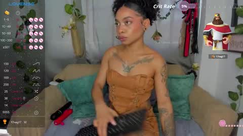 Snapshot of avril_jackson chatting on 09/25/25, 09:29 Avril online show from 09/25/25, 09:29