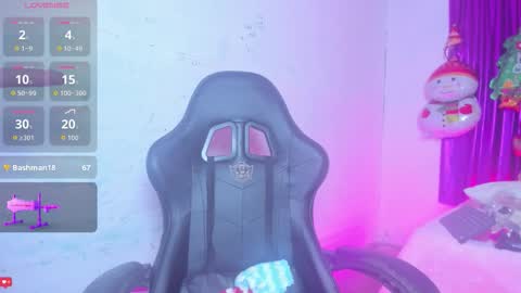 Snapshot of avril_jonson chatting on 12/19/25, 12:17 avril_jonson online show from 12/19/25, 12:17