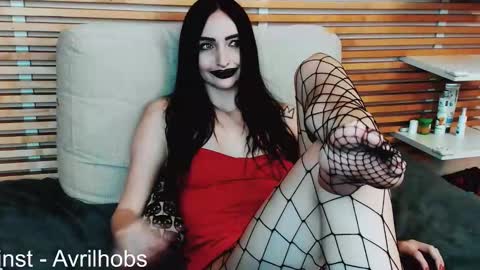 Avril online show from 01/08/26, 02:41