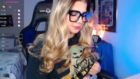 Avrill Morgan online show from 02/16/25, 08:22