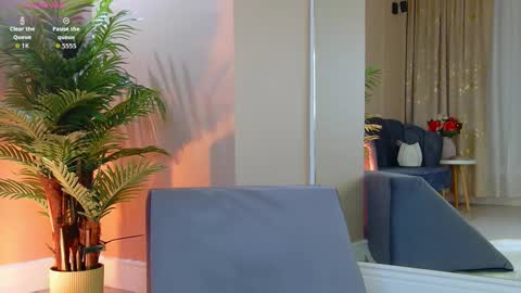 AVRILL CYRUX online show from 09/09/25, 06:24