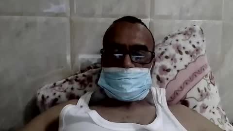 Snapshot of avrilogx chatting on 07/12/26, 09:06 dani danilo online show from 07/12/26, 09:06