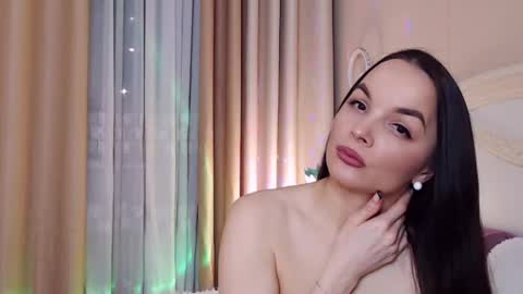 Snapshot of avrora_lew_ chatting on 03/15/26, 08:15 Avrora Inst online show from 03/15/26, 08:15