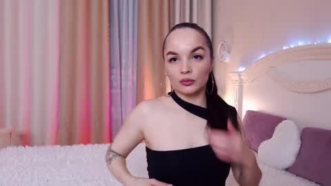 Snapshot of avrora_lew_ chatting on 03/21/26, 07:28 Avrora Inst online show from 03/21/26, 07:28