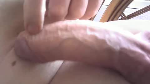 Snapshot of avus1963 chatting on 09/19/25, 02:40 avus1963 online show from 09/19/25, 02:40