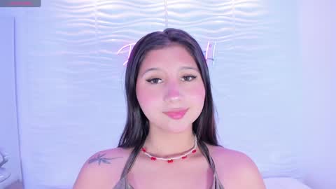 Snapshot of avymilton chatting on 12/19/24, 11:39 Avy  online show from 12/19/24, 11:39