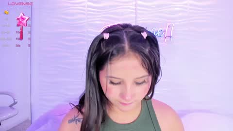 Snapshot of avymilton chatting on 01/07/25, 11:37 Avy  online show from 01/07/25, 11:37