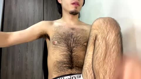 AndrewXxl independent online show from 09/13/25, 12:21