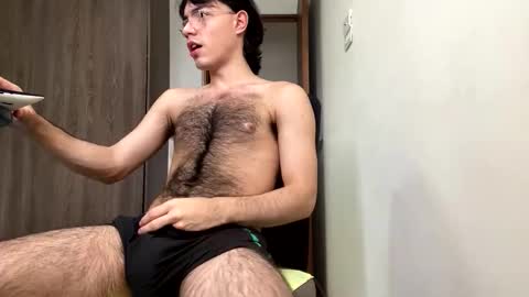 AndrewXxl independent online show from 03/04/26, 03:18