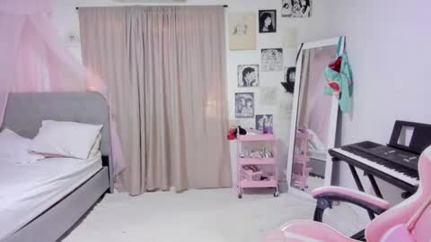 Snapshot of awa_katy chatting on 10/31/25, 06:42 katy online show from 10/31/25, 06:42