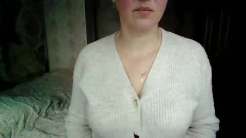 Snapshot of awesomeladyy chatting on 02/02/25, 01:52 awesomeladyy online show from 02/02/25, 01:52