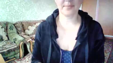 Snapshot of awesomeladyy chatting on 10/28/25, 07:34 awesomeladyy online show from 10/28/25, 07:34