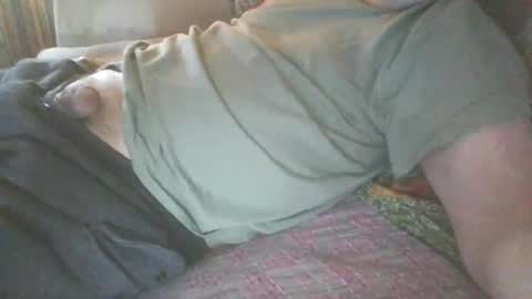 Snapshot of awgoncam chatting on 04/27/26, 04:49 AWGoncam online show from 04/27/26, 04:49