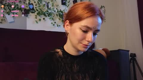 Tris online show from 10/01/25, 02:39