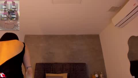 Axara online show from 11/17/25, 11:49