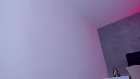 Axara online show from 12/13/25, 07:53