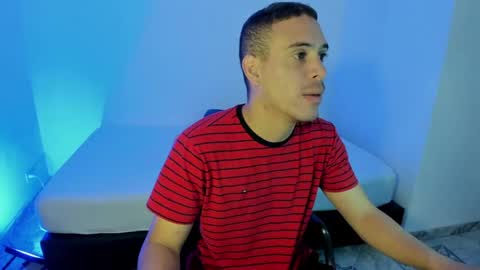 axel__fierro online show from 04/27/26, 06:17