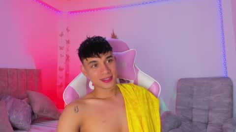 Snapshot of axel_cody_ chatting on 05/05/26, 02:30 AXEL online show from 05/05/26, 02:30