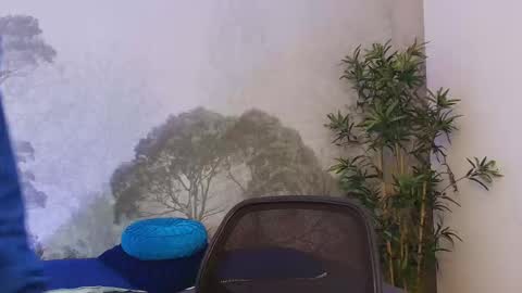 axel_draven online show from 12/17/25, 11:27