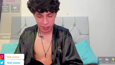 Axel Evanss online show from 01/07/25, 04:16