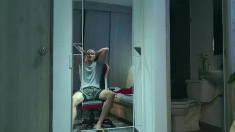 Axel Fairchaild online show from 12/17/25, 12:44