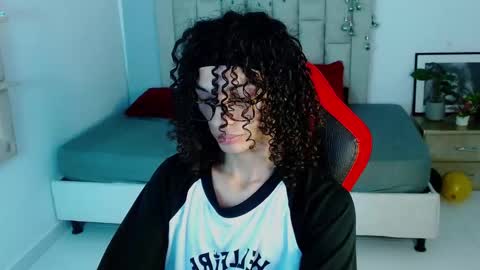 Snapshot of axel_fox7 chatting on 01/08/26, 12:13 Axel online show from 01/08/26, 12:13