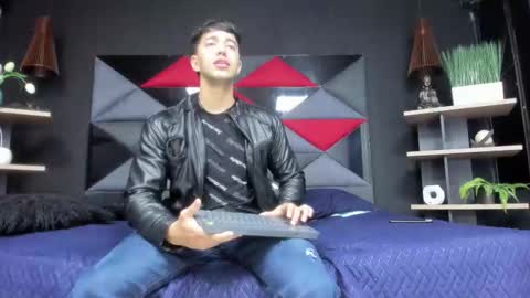 Snapshot of axel_hendrick chatting on 02/03/26, 11:26 axel_hendrick online show from 02/03/26, 11:26