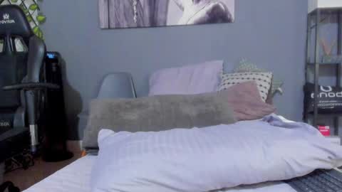 Axel online show from 01/07/25, 02:42