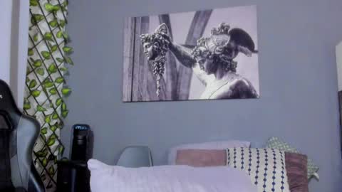 Axel online show from 01/08/25, 03:19