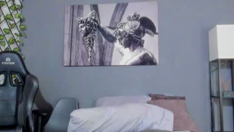 Axel online show from 01/13/25, 02:18