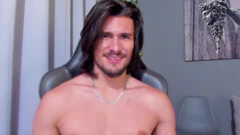 Axel online show from 02/21/25, 11:54