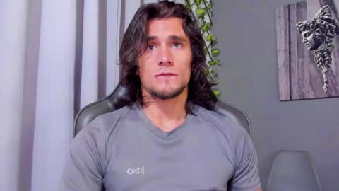 Axel online show from 03/04/25, 09:43