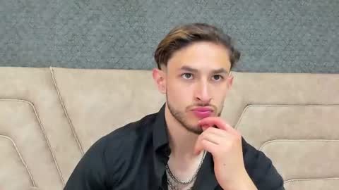 Snapshot of axel_porn_ chatting on 06/18/26, 01:39 Axel online show from 06/18/26, 01:39