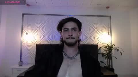 Snapshot of axel_porn_ chatting on 06/20/26, 02:14 Axel online show from 06/20/26, 02:14
