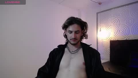 Snapshot of axel_porn_ chatting on 07/02/26, 03:29 Axel online show from 07/02/26, 03:29