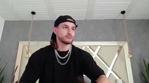 Snapshot of axel_porn_ chatting on 07/08/26, 12:20 Axel online show from 07/08/26, 12:20