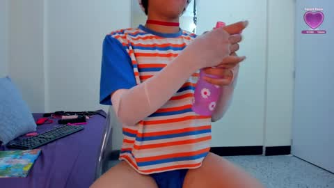 Snapshot of axel_ps chatting on 12/26/24, 09:04 Alex online show from 12/26/24, 09:04