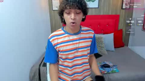 Snapshot of axel_ps chatting on 02/12/25, 09:22 Alex online show from 02/12/25, 09:22